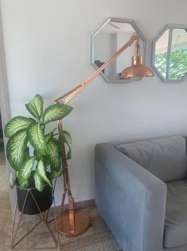 Lámpara Bronce - $ 300.000